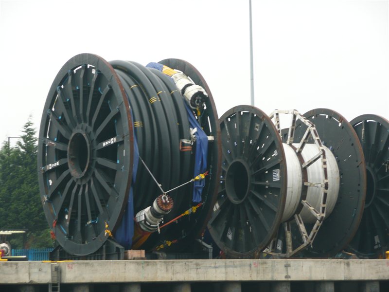 Umbilical cords on the side of the Tyne