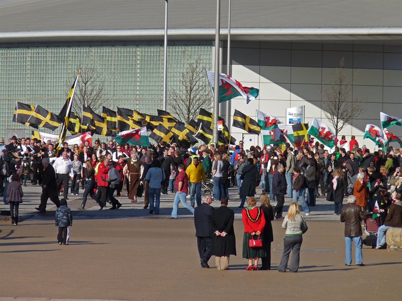 St David's Day Parade arriving in the Bay