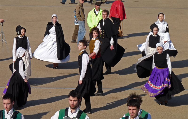 Breton Dancers