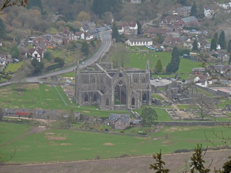 Tintern Abbey viewed from Devil's Pulpit