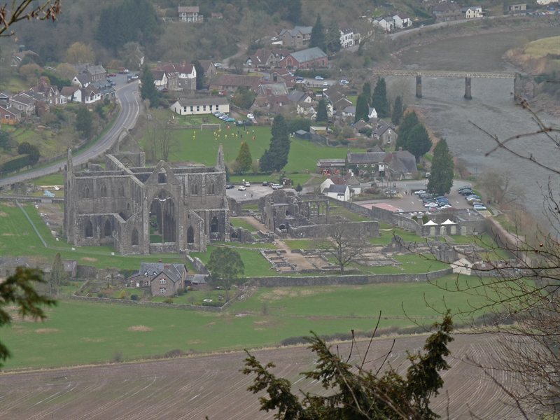 Tintern Abbey viewed from Devil's Pulpit