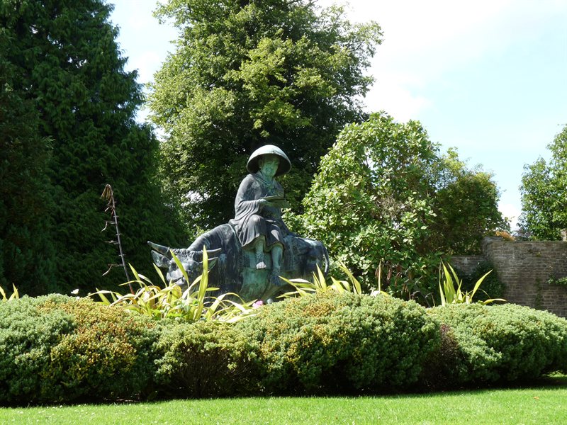 Dyffryn Gardens