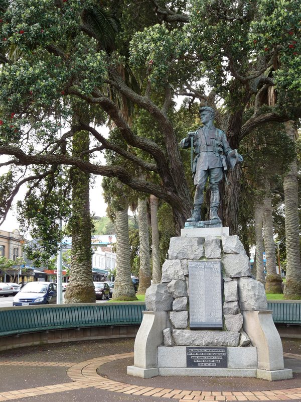 Memorial in Devonport