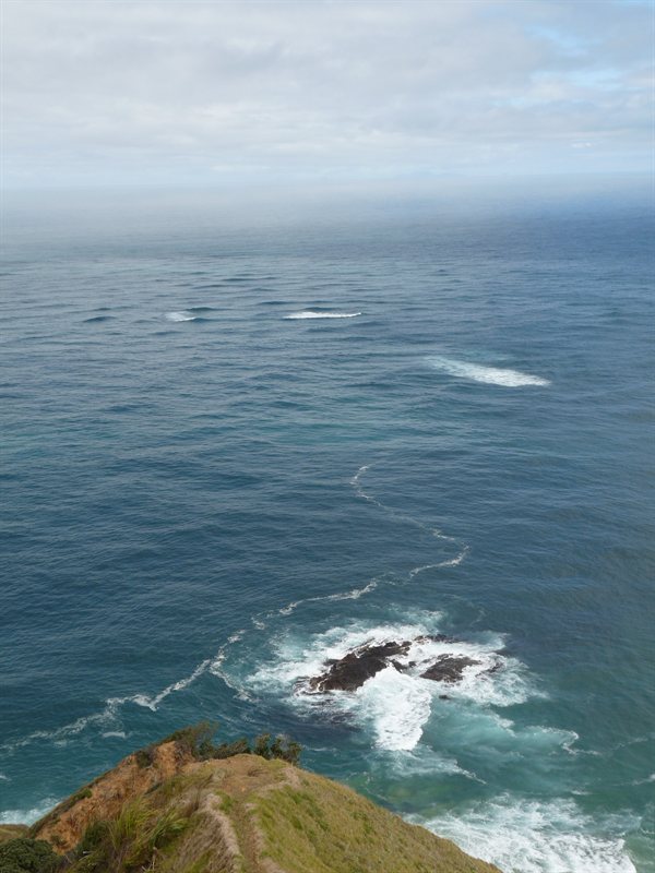The Pacific Ocean meeting the Tasman Sea
