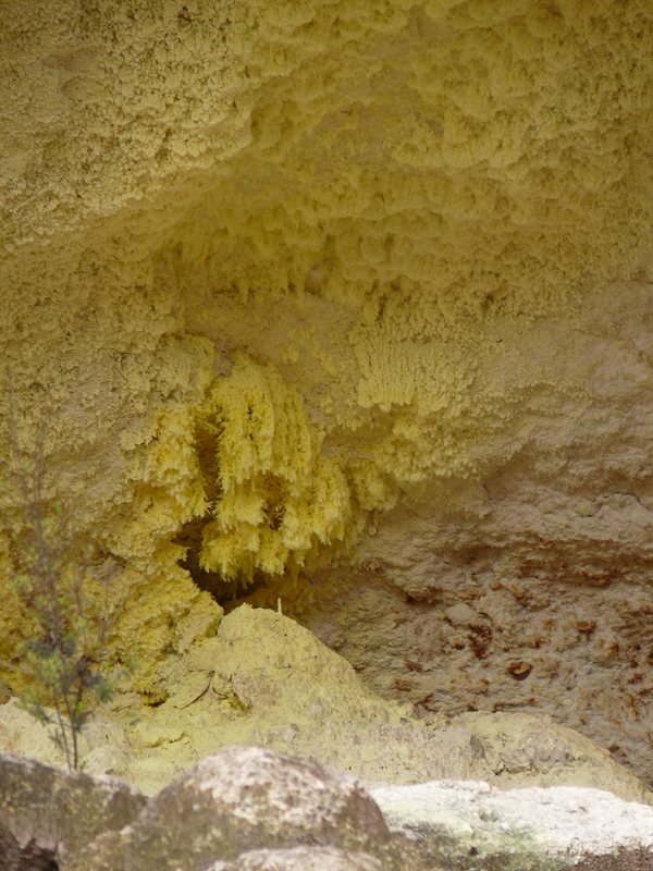 Sulphur crystals in Sulphur Cave