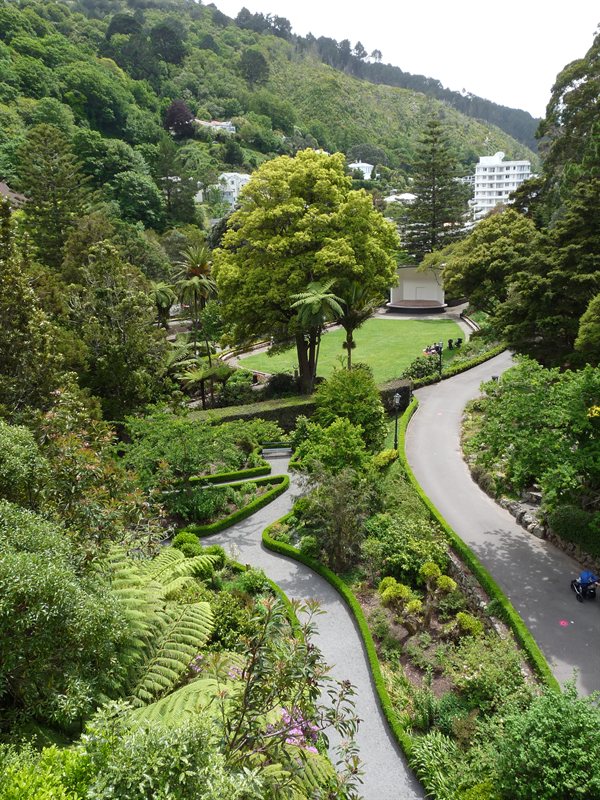 The formal gardens from the Treehouse Visitor Centre