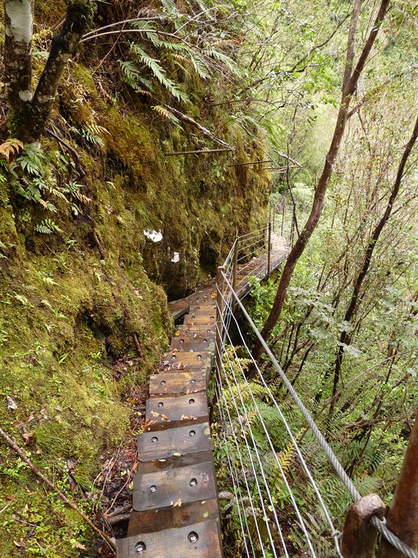 "Elf steps" on the way to Roberts Point