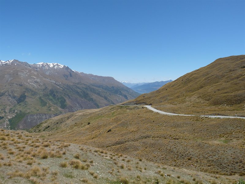 Mountain views on the road to Arrowtown