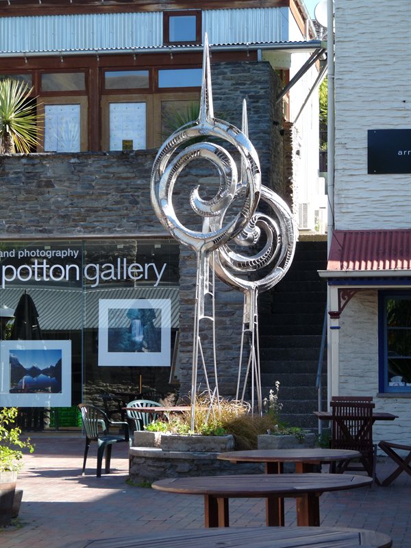 Sculptures in Arrowtown
