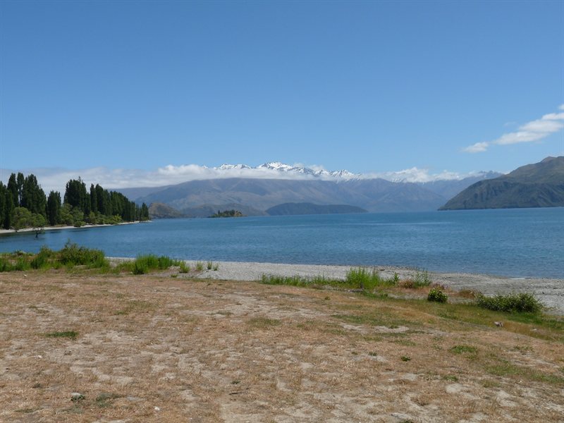 The view over Lake Wanaka from Wanaka