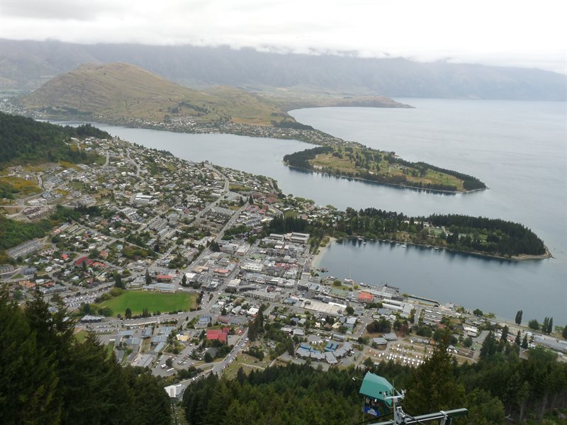 Views over Lake Wakitapu and Queenstown