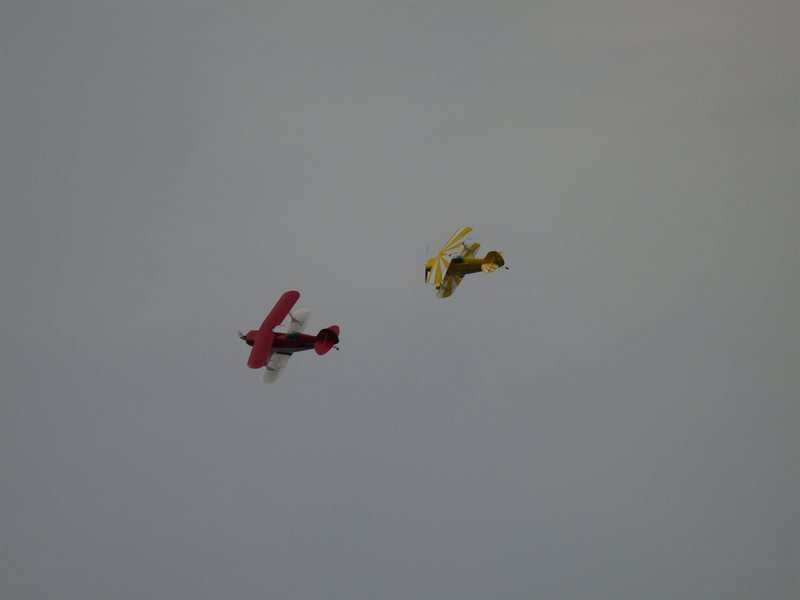 Display planes on New Year's Eve