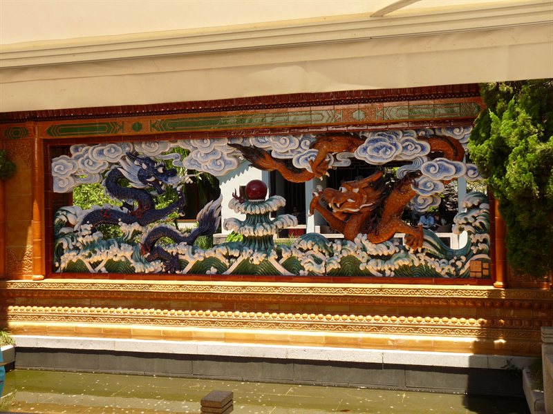 Dragon Wall in the Chinese Gardens