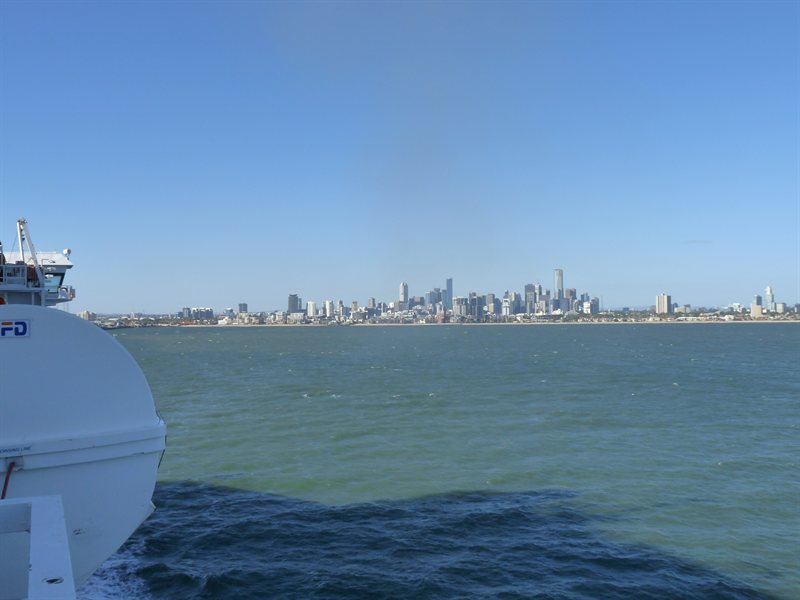 Arriving into Melbourne