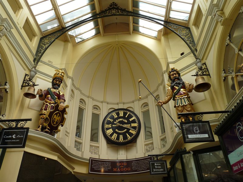 Gog and Magog clock