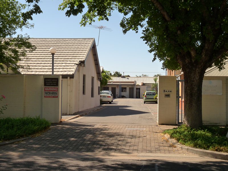 Picadilly Apartments in Adelaide