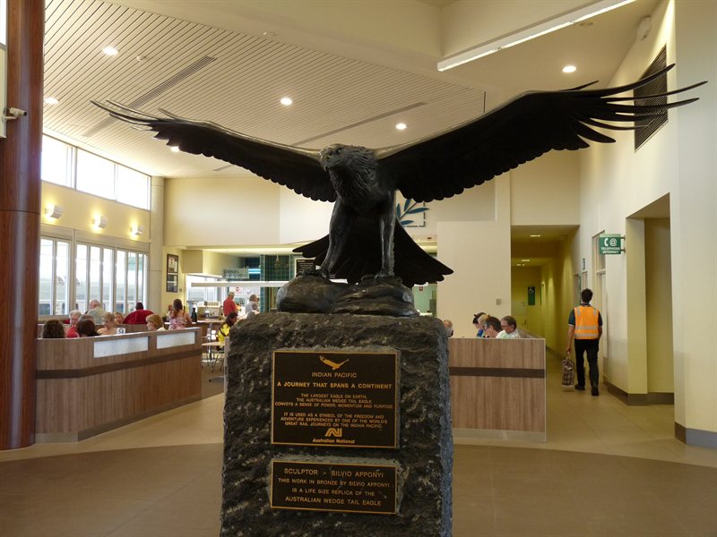 Statue in Adelaide station