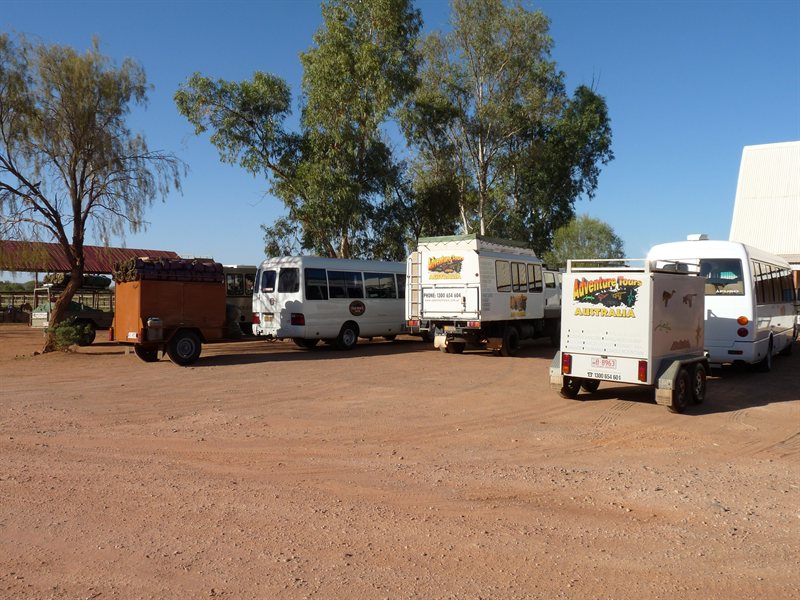 Tour buses at Stuarts Well