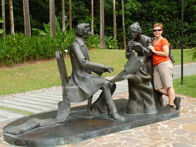 Claire with some friends in the botanic gardens