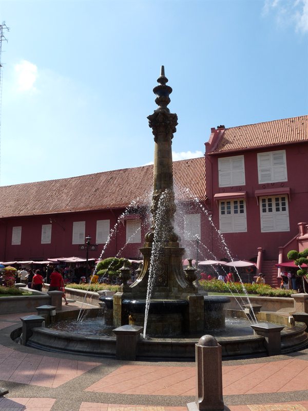 Fountain in front of Christ's Church