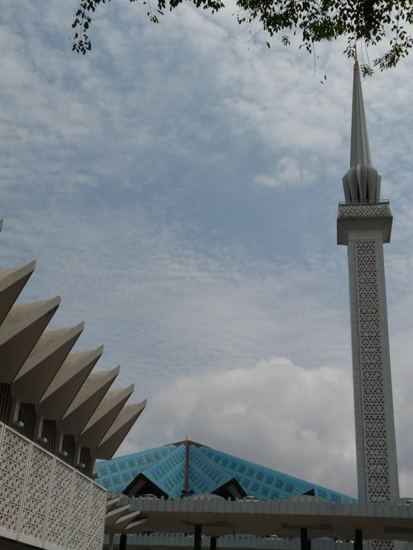 The minuet and dome of the National Mosque