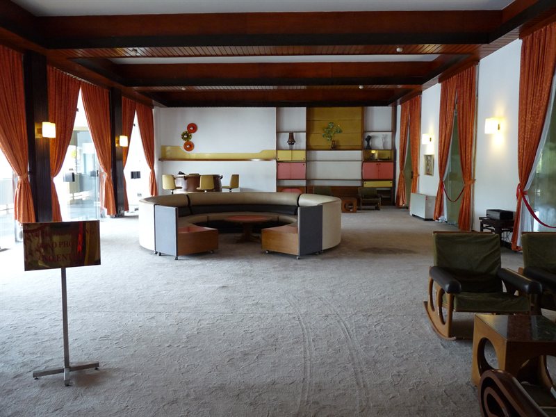 A gambling den fit for Del-boy at the Reunification Palace in HCMC