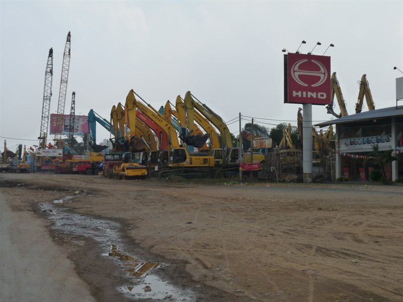 Digger shop at the side of the road