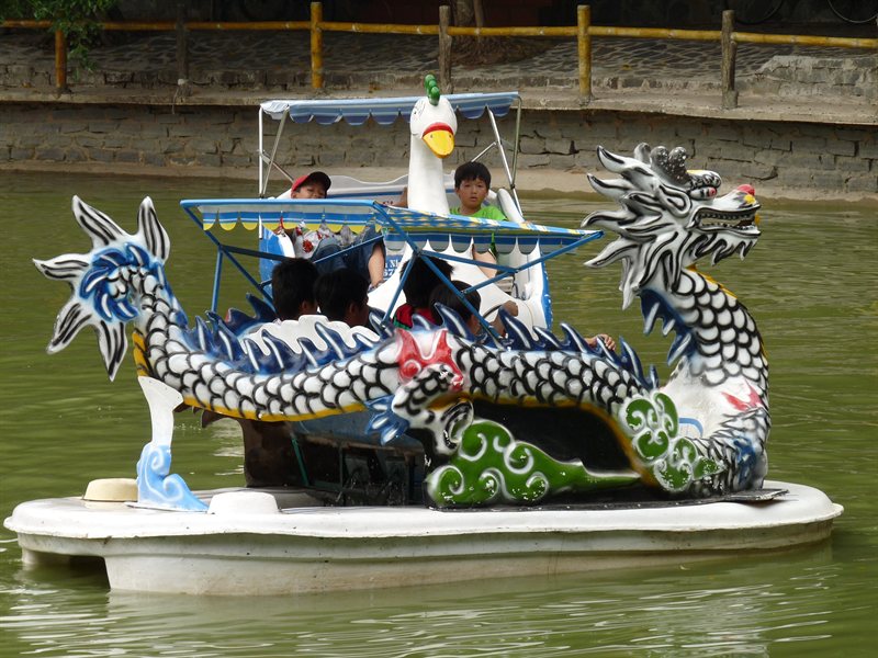 Dragon boat at Mango Tree Park