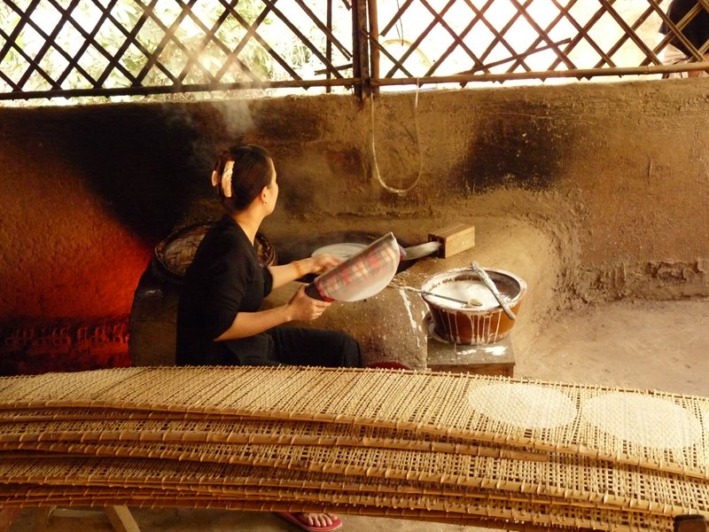 Making rice pancakes