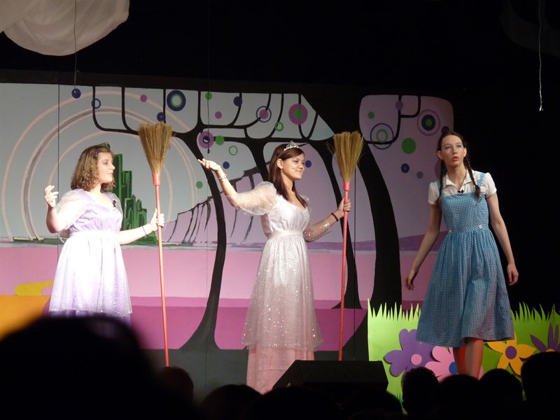 The Good Witches and Dorothy