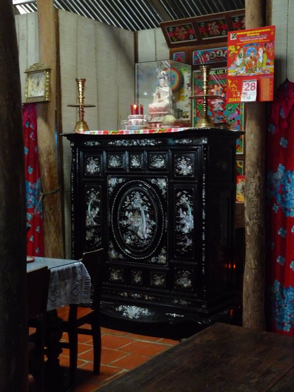 Demonstration Vietnamese house