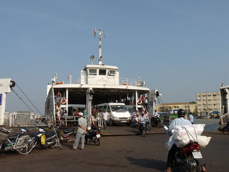 Unloading the ferry