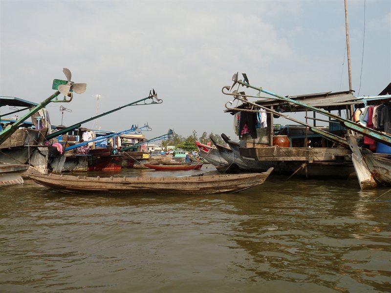 Floating market