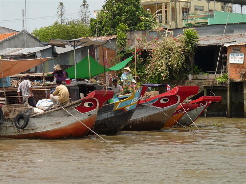 Floating market