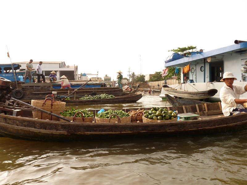 Floating market