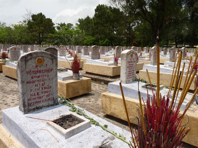 Graves at the National Cemetery