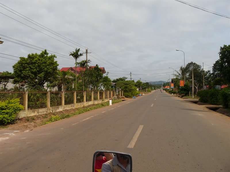 The road to Khe Sanh airbase