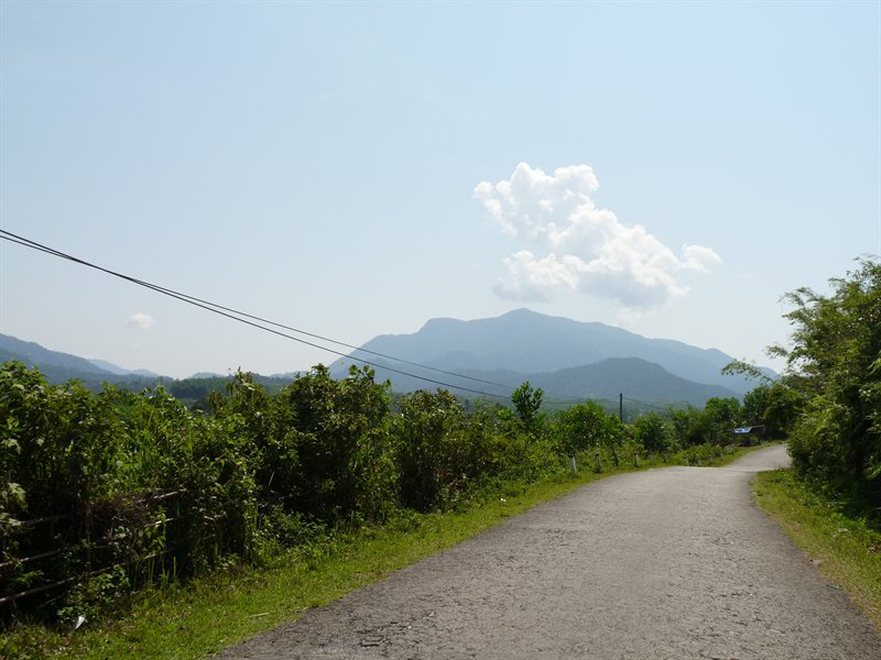 The mountain road to Da Nang