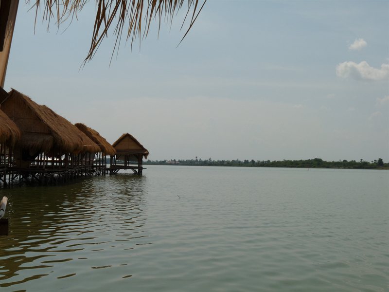 View from our lunchtime stop at Tonl? Bati Lake