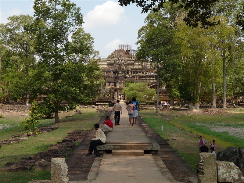 Walkway to Baphuon Temple