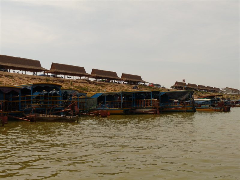 Channel going to Chong Khneas floating village