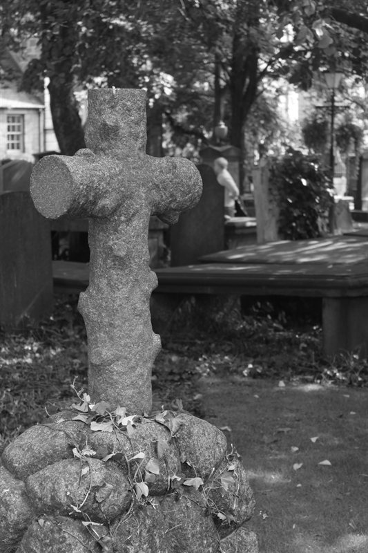 Kirk of St Nicholas Graveyard