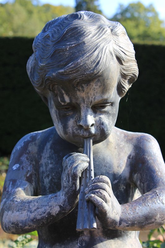 Statue in Upton Gardens