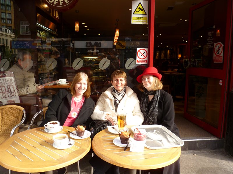 The first coffee and cake of the weekend!