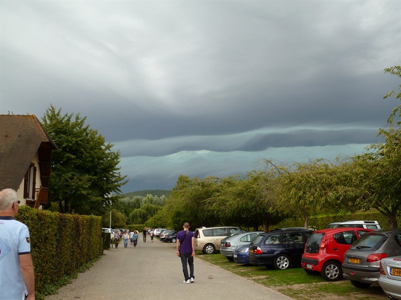 Thunderstorms approaching Giverny