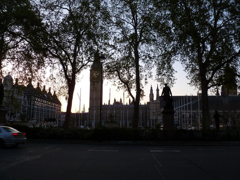 Moonwalk - Big Ben in daylight