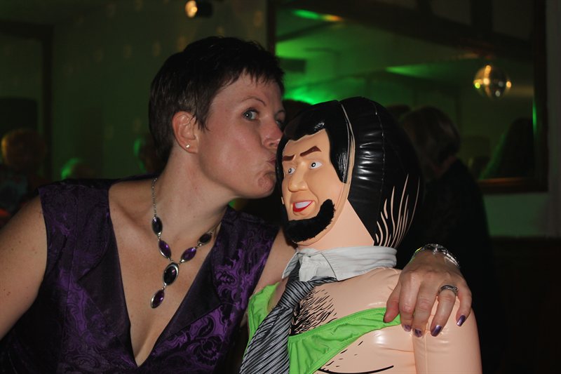 Claire gives Mr Gray a kiss!